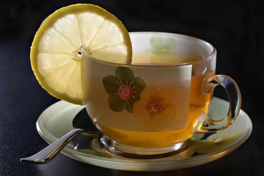 Benefits of Green Tea with Lemon